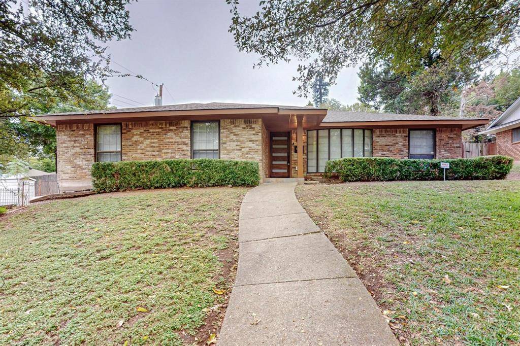 3714 Kiest Knoll Drive, Dallas, TX 75233