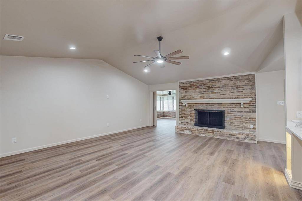 3714 Kiest Knoll Drive, Dallas, TX 75233