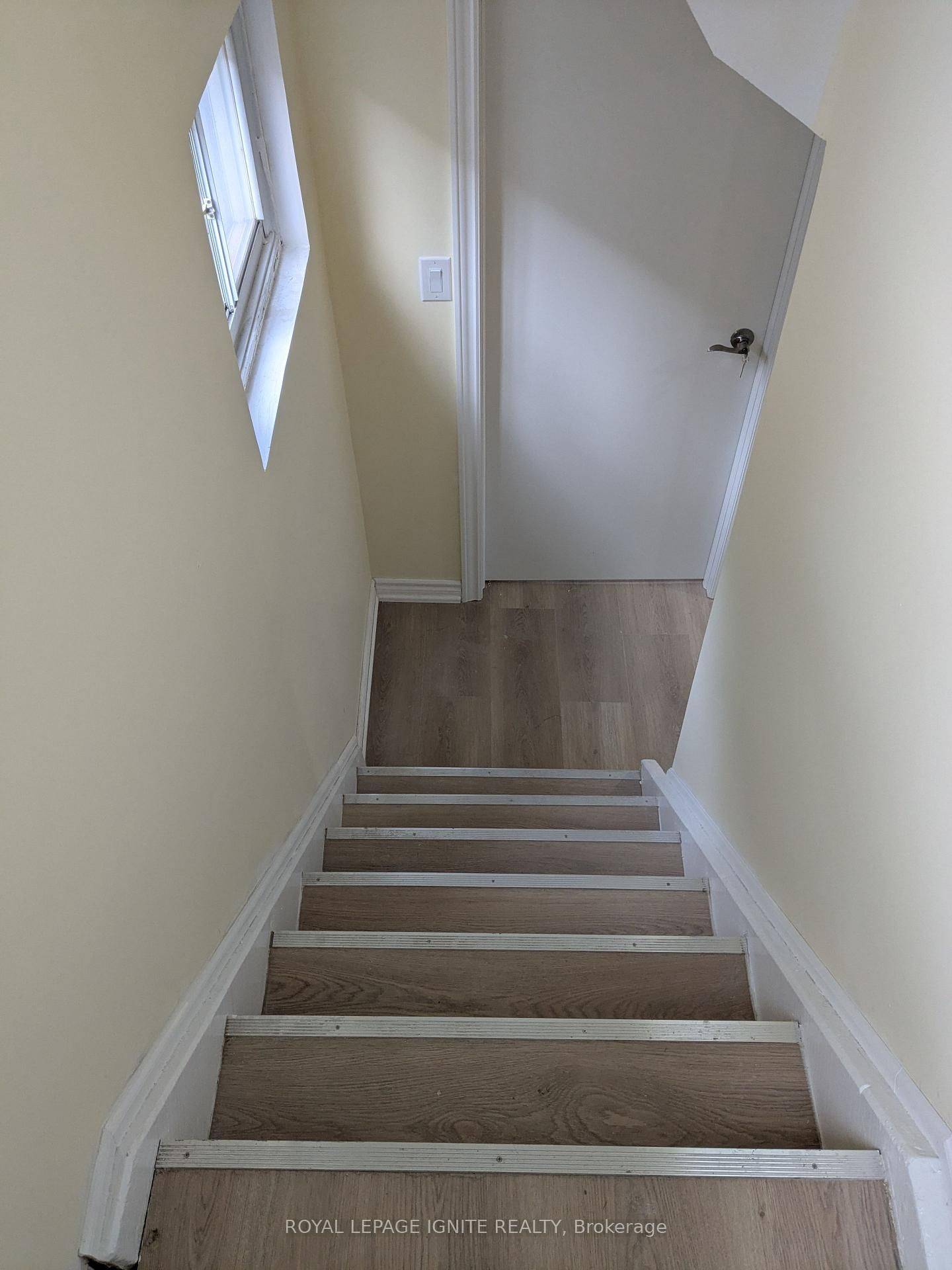 15 Beacham CRES #Bsmt, Toronto E05, ON M1T 1M9