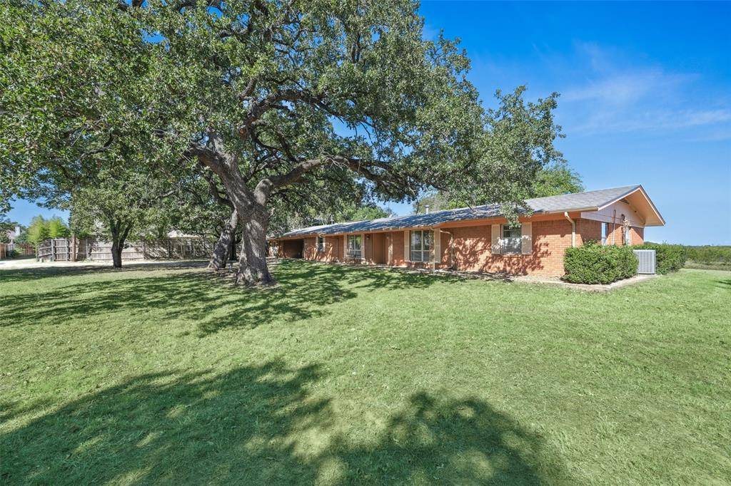3055 Midway Road, Grapevine, TX 76092