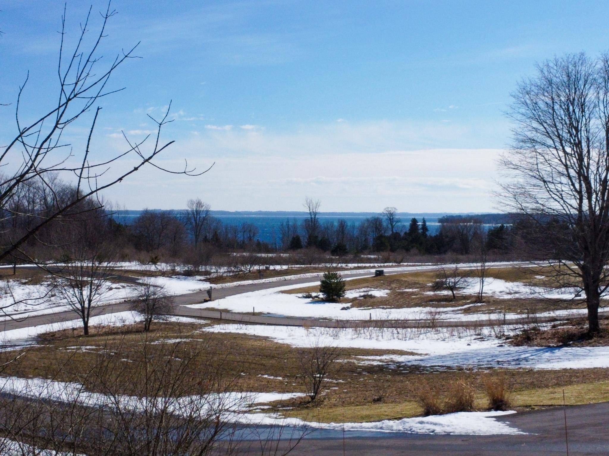 2155 N Belanger Creek DR, Suttons Bay Twp, MI 49682