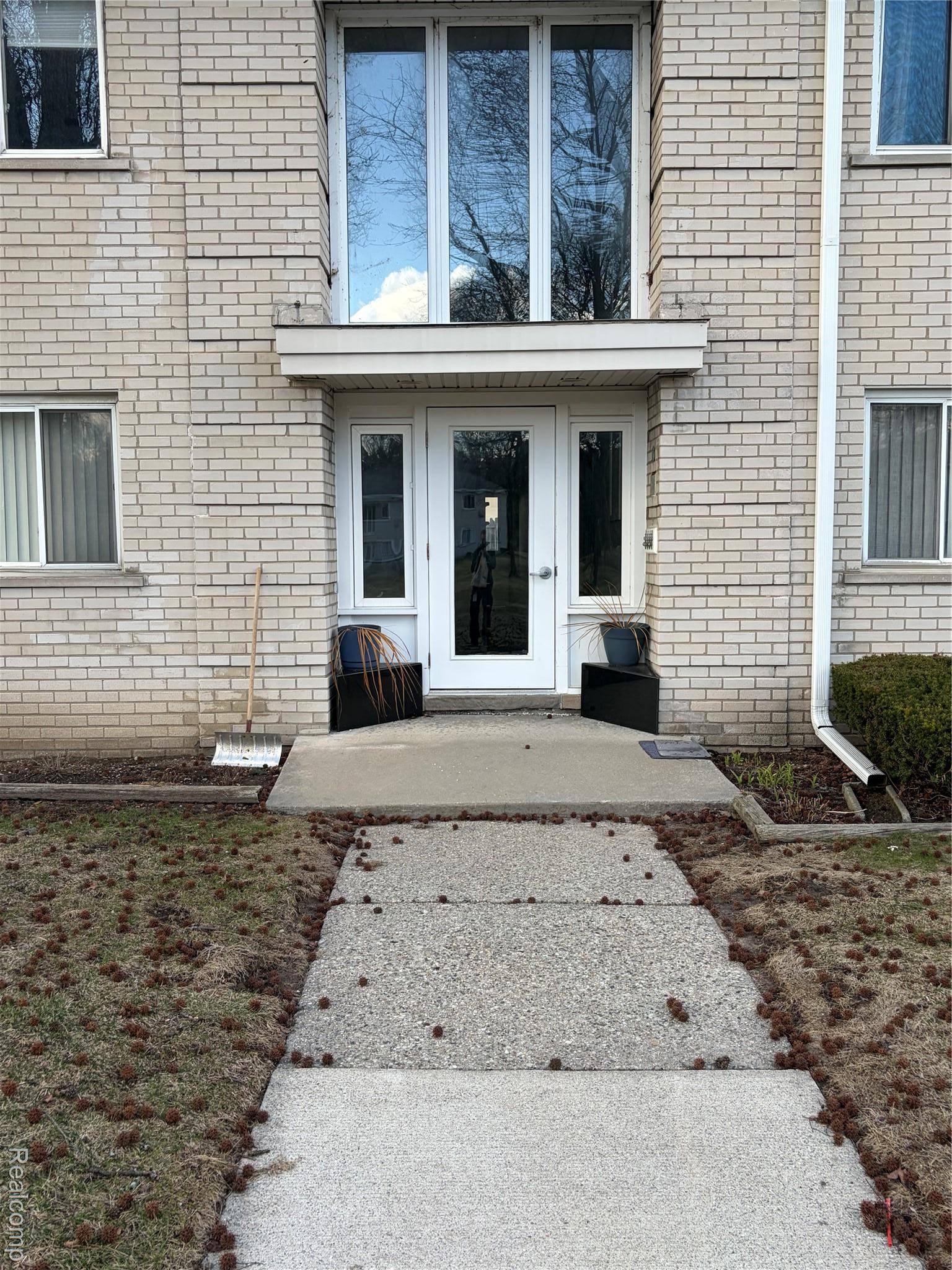 4113 Telegraph RD #Unit # B-217, Bloomfield Hills, MI 48302
