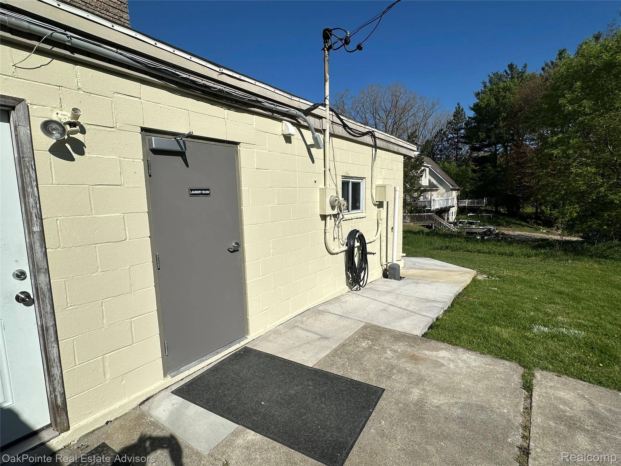 16001 Dixie HWY, Groveland Township, MI 48442