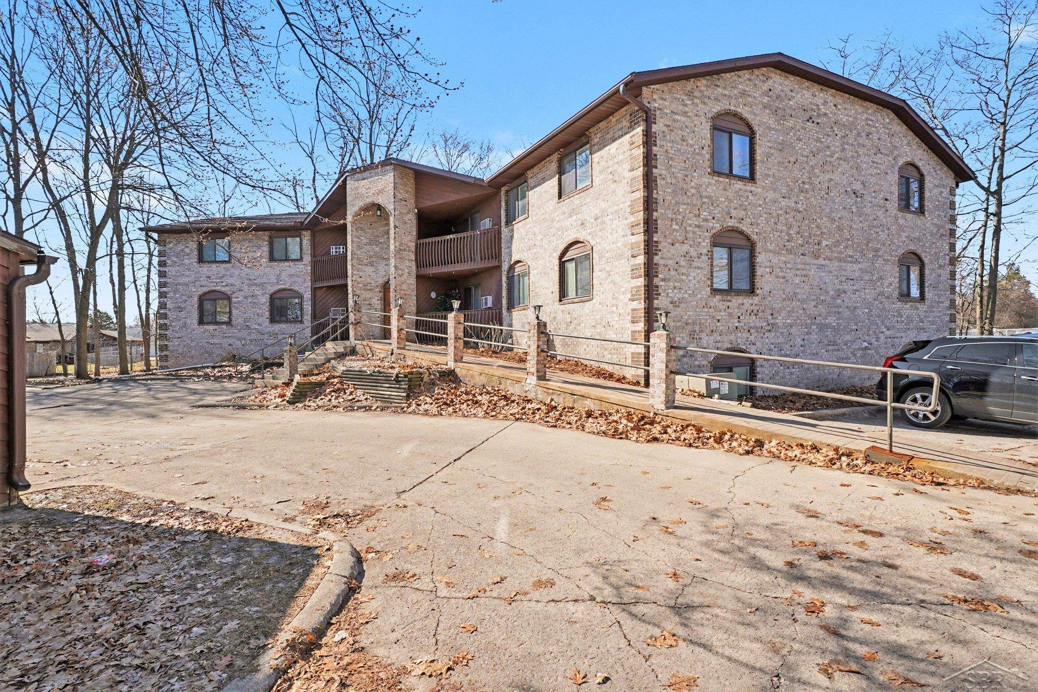 3339 S Cabaret TRL, Saginaw Twp, MI 48603