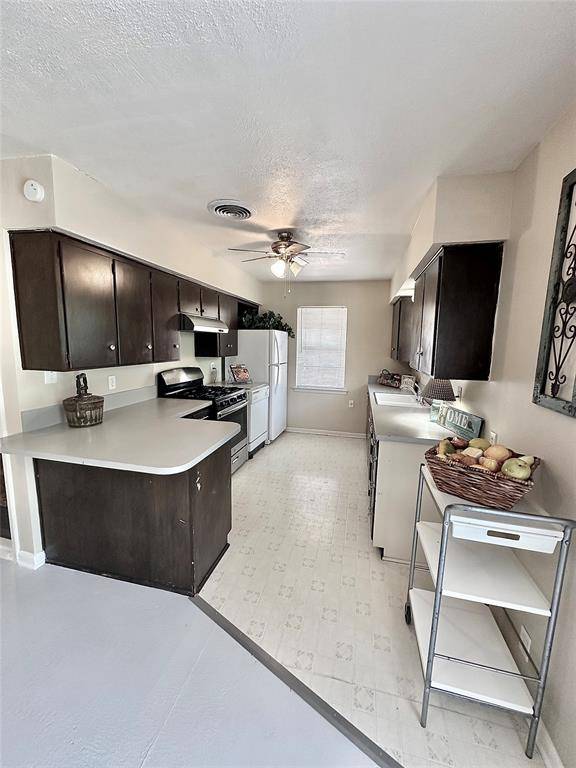 817 Laguna Drive, Denton, TX 76209