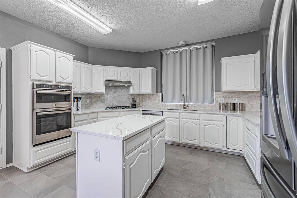 1018 Sumner Drive, Mesquite, TX 75149