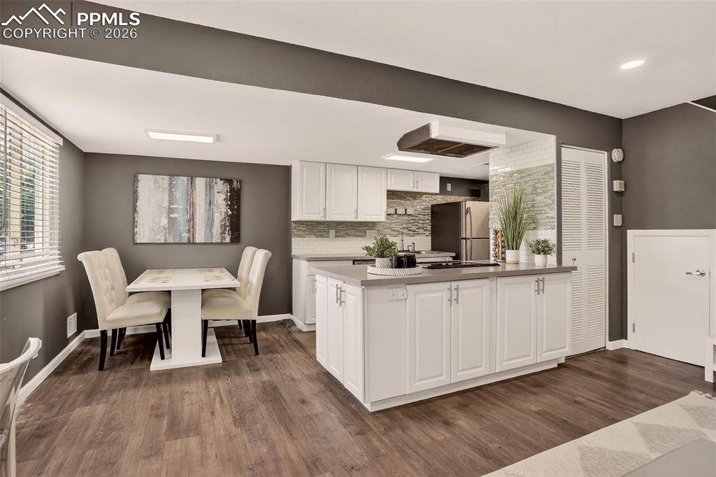 1204 S Uvalda ST, Aurora, CO 80012