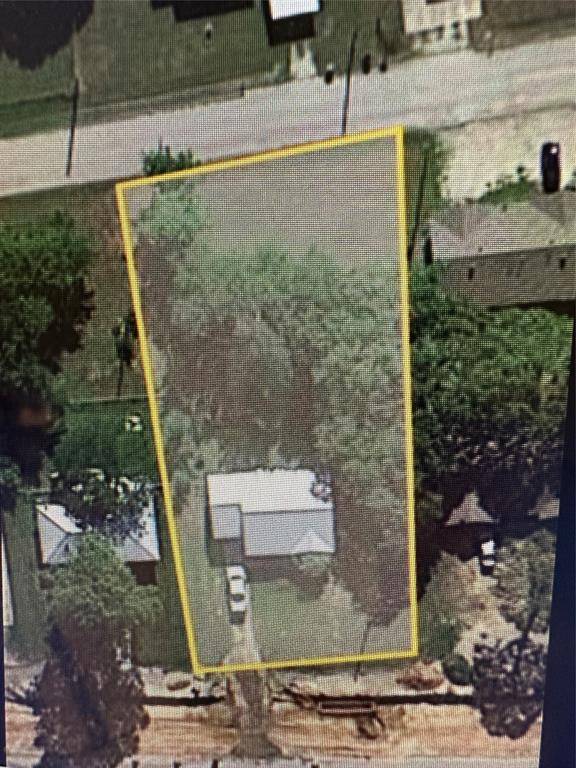 824 N Main Street, Springtown, TX 76082