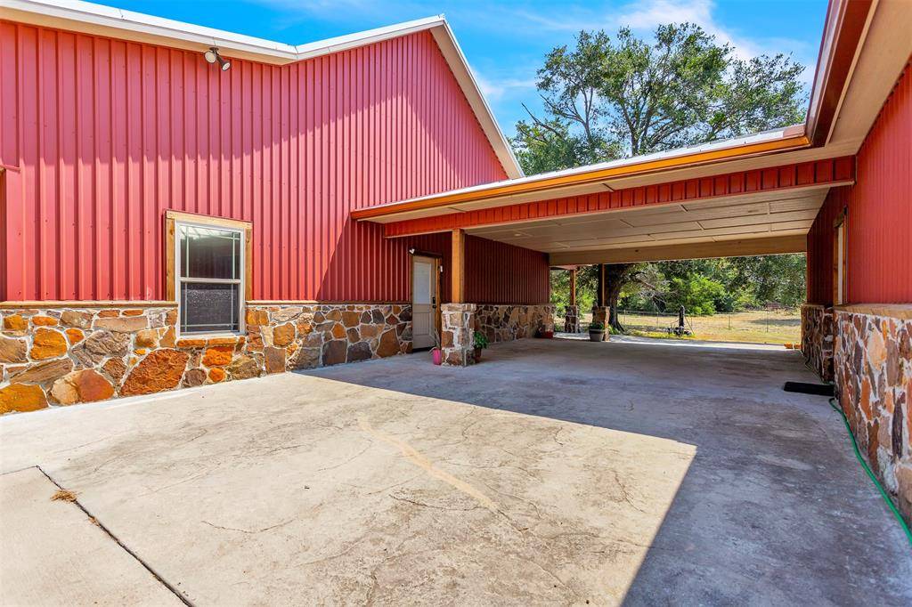 337 County Road 3535, Saltillo, TX 75478