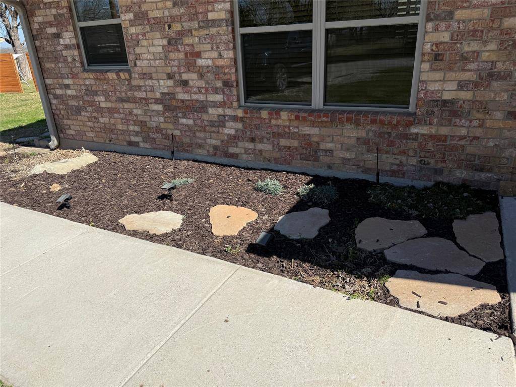 902 N Fourth, Wills Point, TX 75169