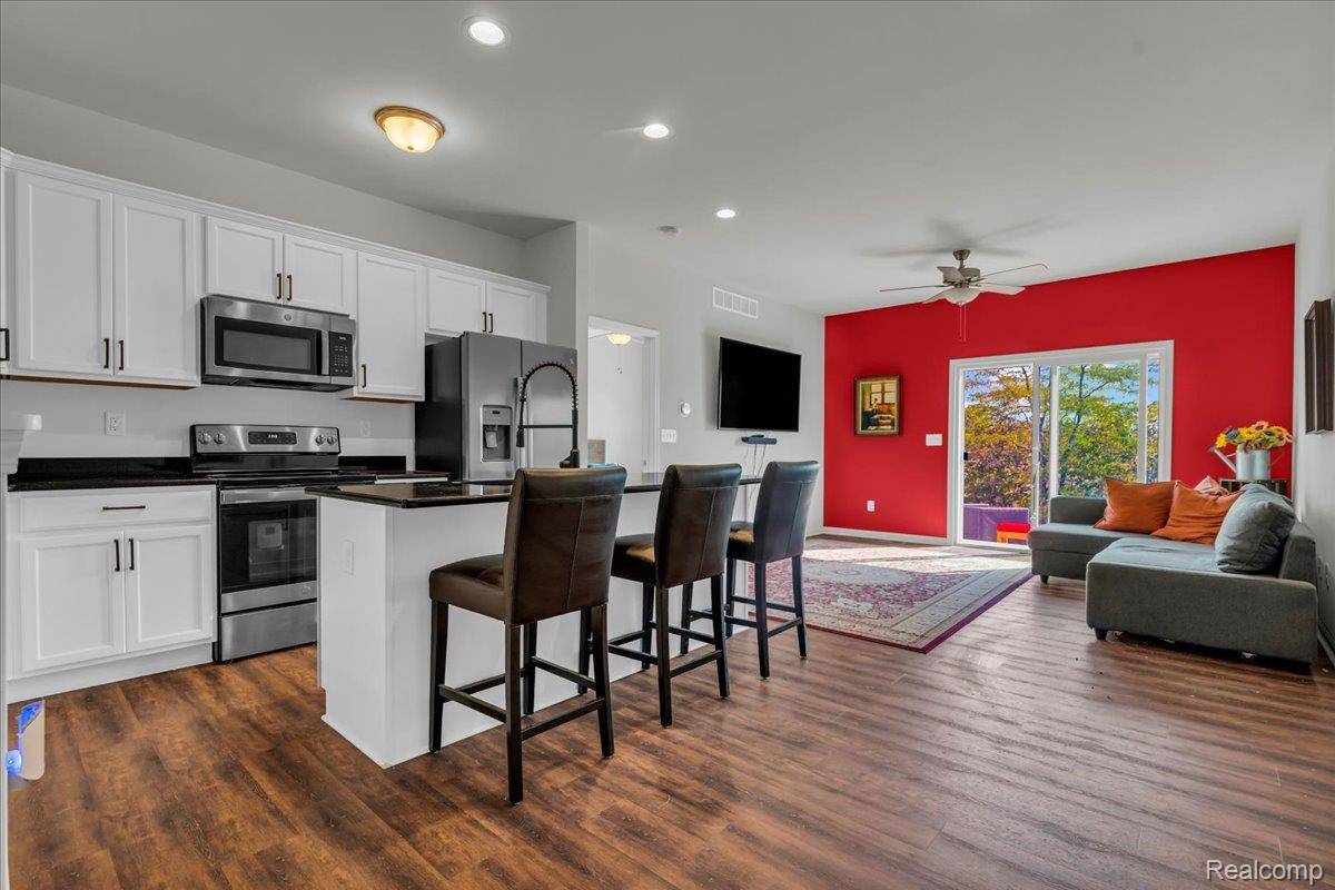 831 Plum Village DR, Raisinville Township, MI 48161