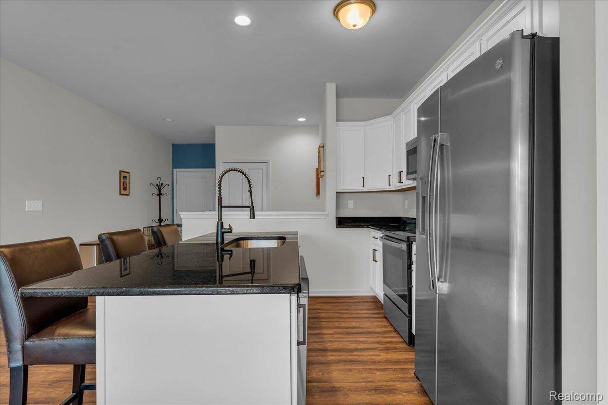 831 Plum Village DR, Raisinville Township, MI 48161