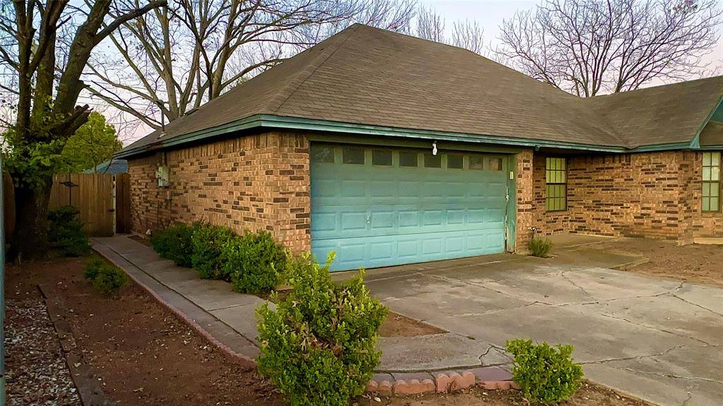 609 Main Street, Roanoke, TX 76262