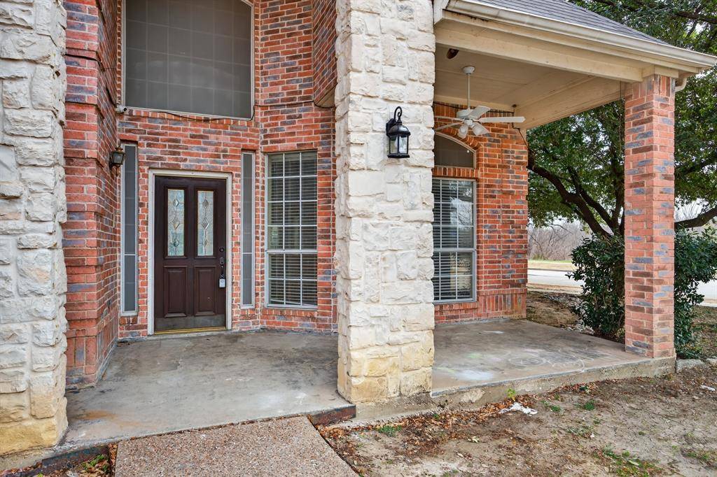 5819 Chatsworth Court, Arlington, TX 76018