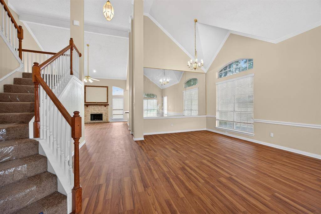 5819 Chatsworth Court, Arlington, TX 76018