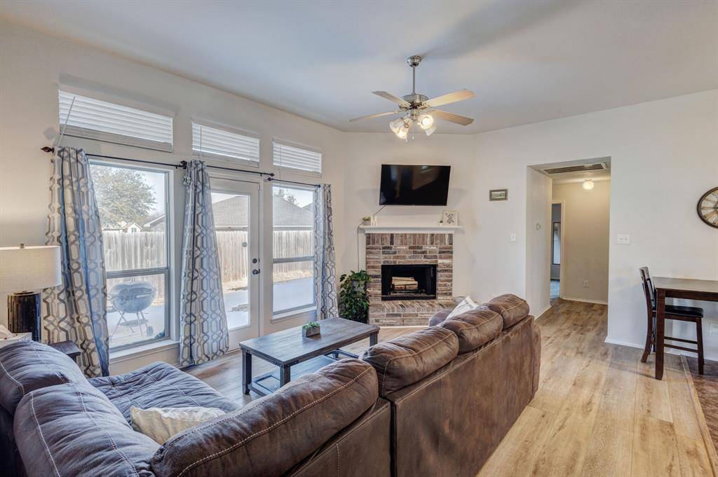 2805 Wicker Way, Denton, TX 76209