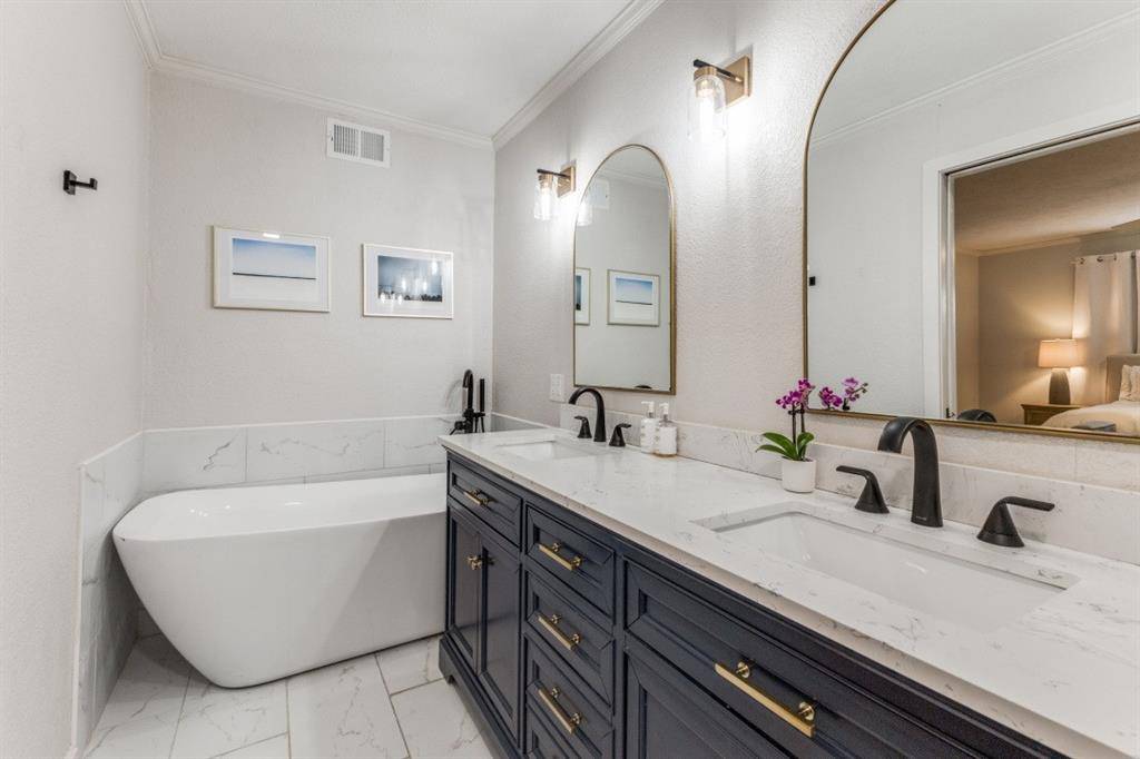 10819 Wallbrook Drive, Dallas, TX 75238