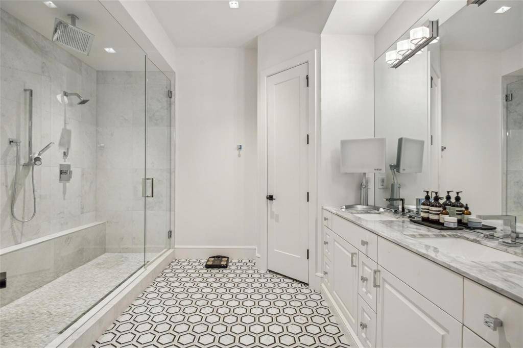 2210 Boll Street, Dallas, TX 75204