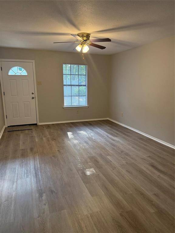 304 E Hickory Street #A, Kaufman, TX 75142