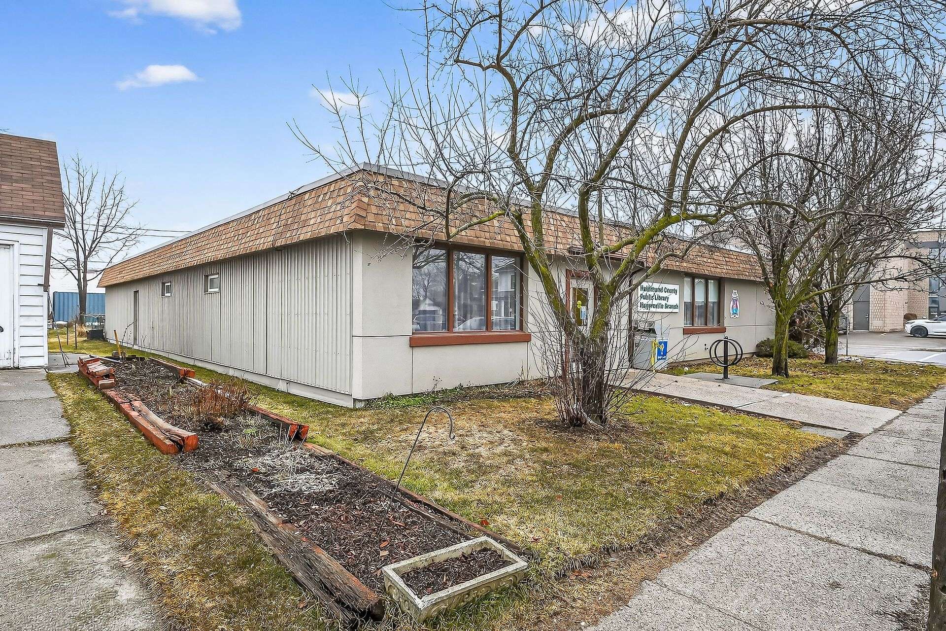 13 Alma ST N, Haldimand, ON N0A 1H0