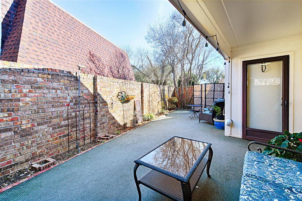 2705 Country Place Drive, Carrollton, TX 75006