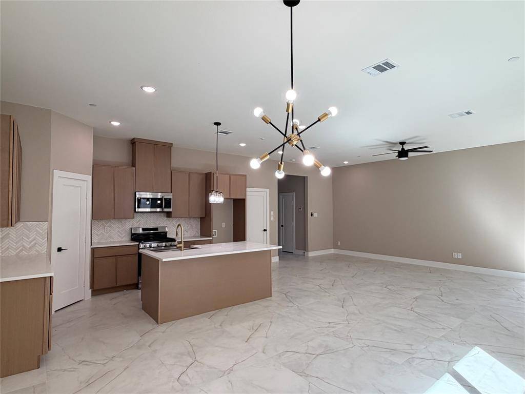 2382 Usman Drive, Irving, TX 75062