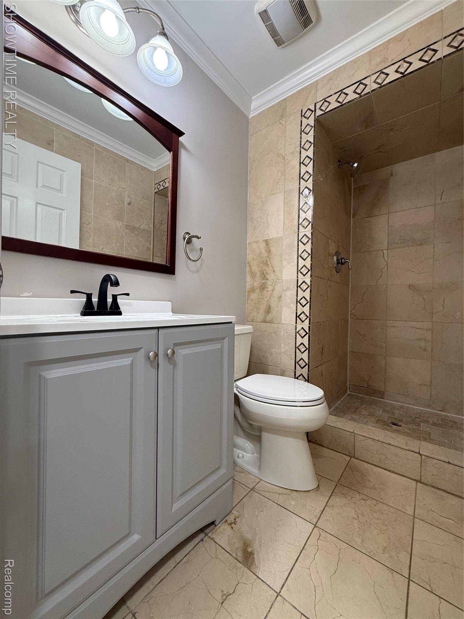 15536 ASHLEY, Macomb Township, MI 48044