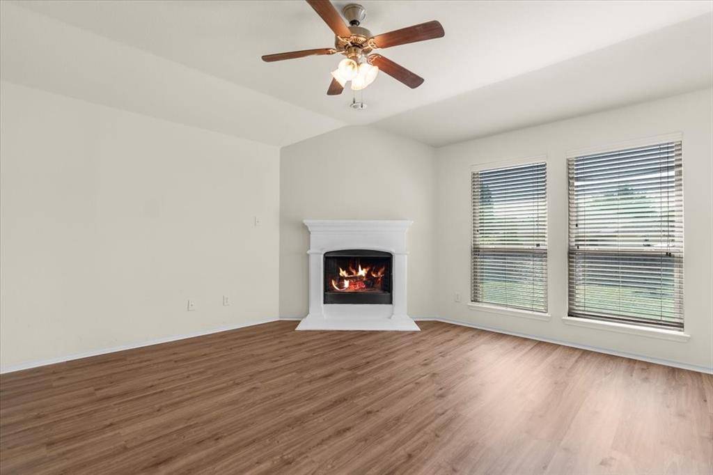 1729 Park Trails Boulevard, Princeton, TX 75407