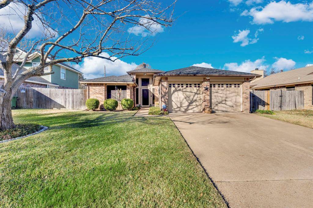 6504 Topaz Drive, Arlington, TX 76001