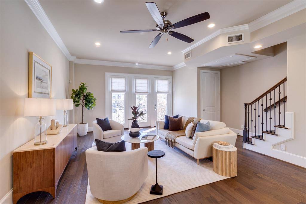 2827 Shelby Avenue, Dallas, TX 75219