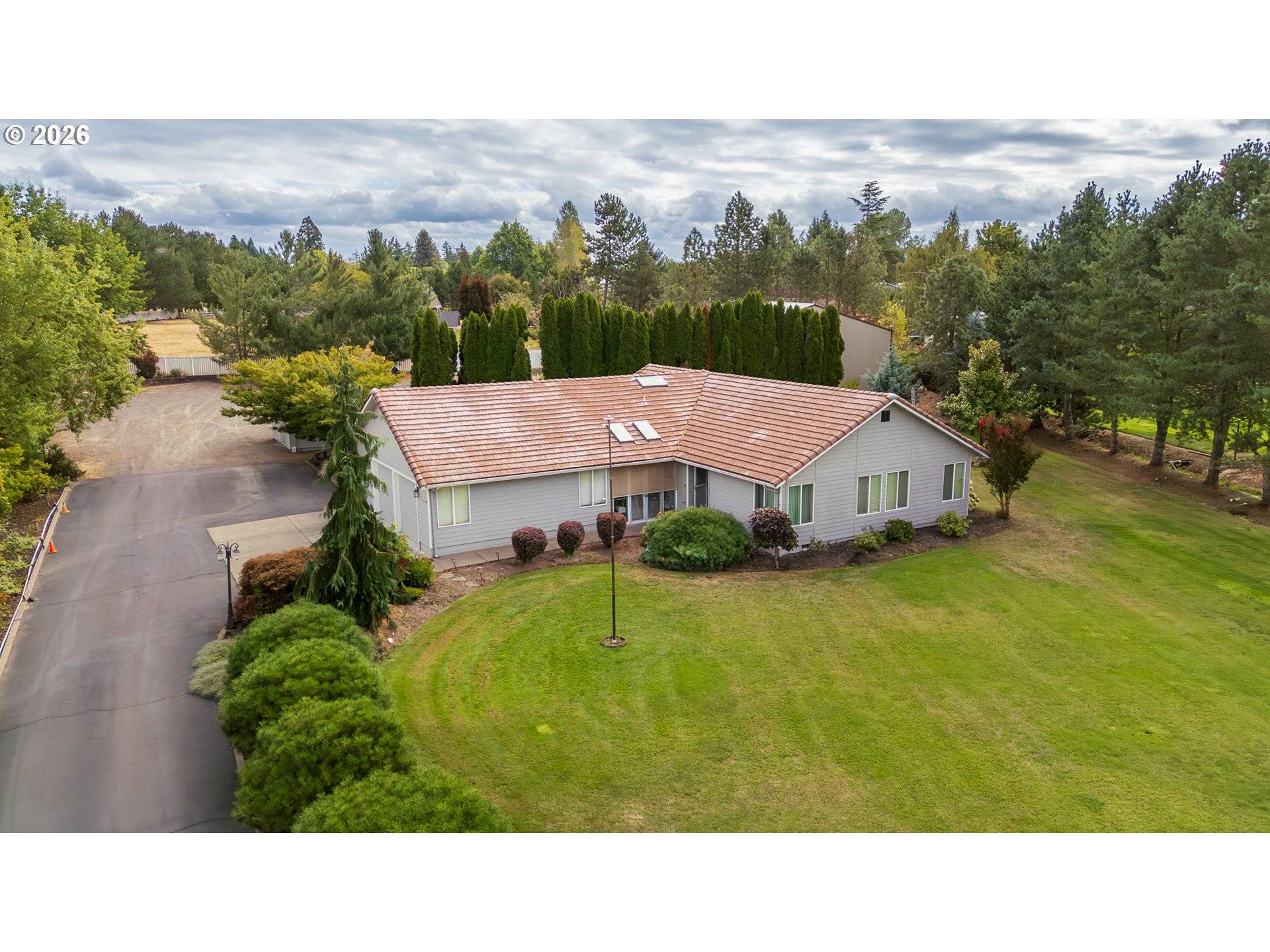 1140 NE CLOVER VALLEY CT, Salem, OR 97317