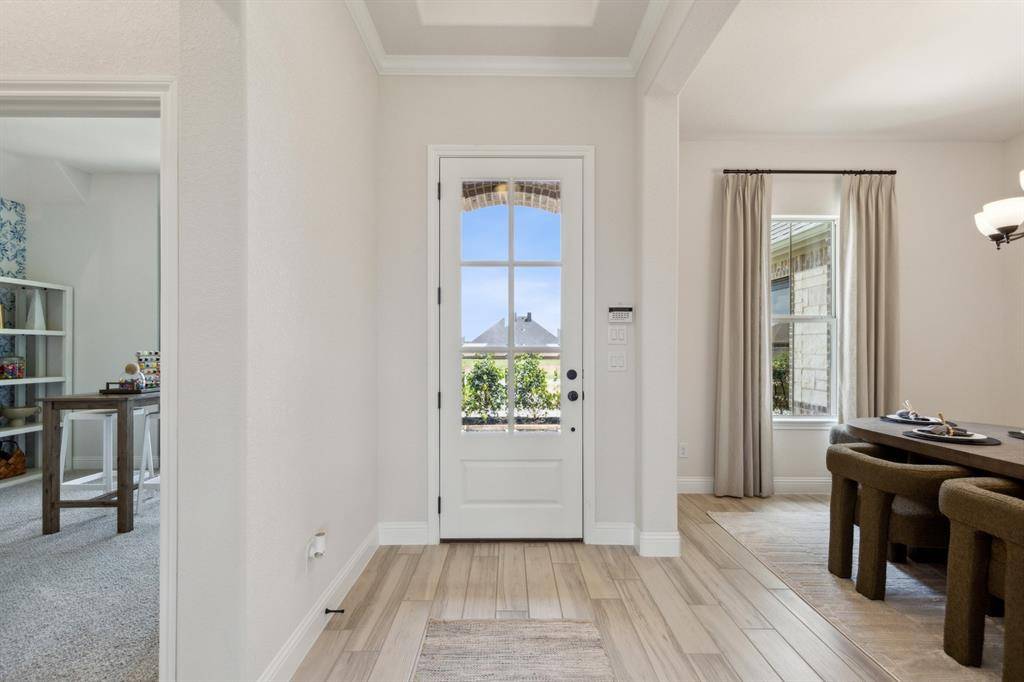 902 Meadow View Drive, Cleburne, TX 76033