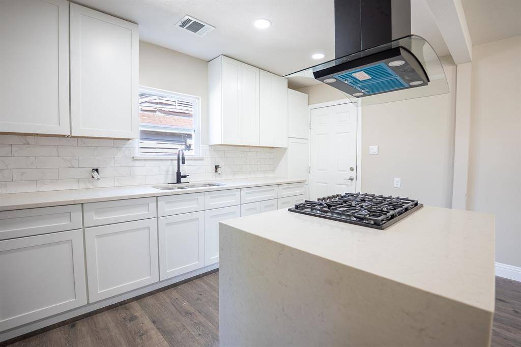 2662 Wilhurt Avenue, Dallas, TX 75216