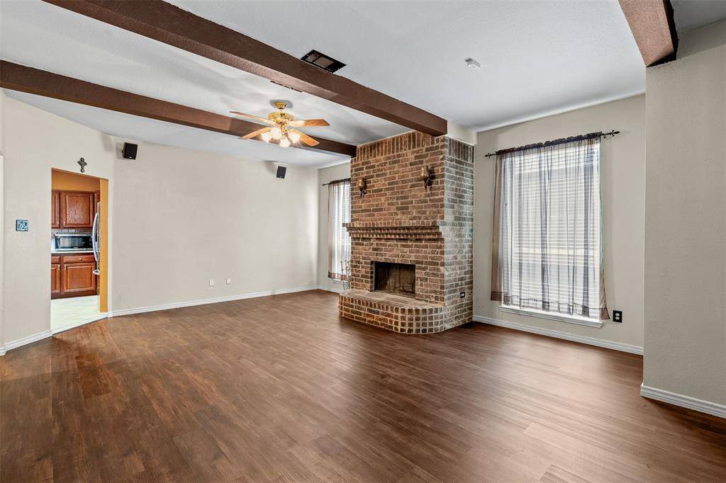 2713 Water Oak Drive, Grand Prairie, TX 75052