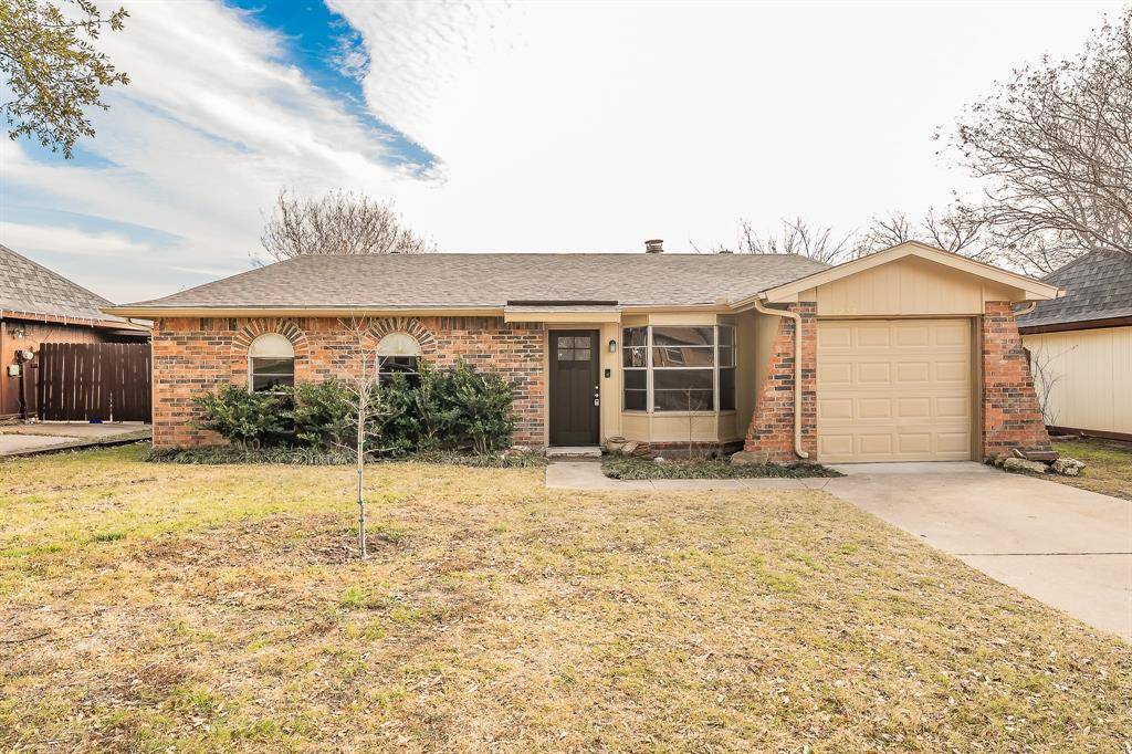 5232 Dunson Drive, Haltom City, TX 76148