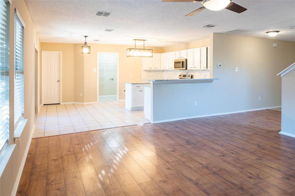 1565 Laurel Hall Lane, Little Elm, TX 75068