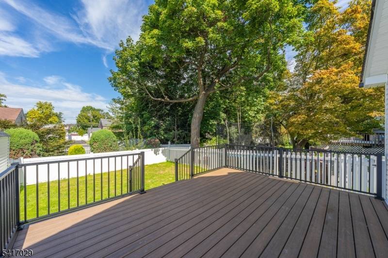 132 Thelma Ter, Linden City, NJ 07036