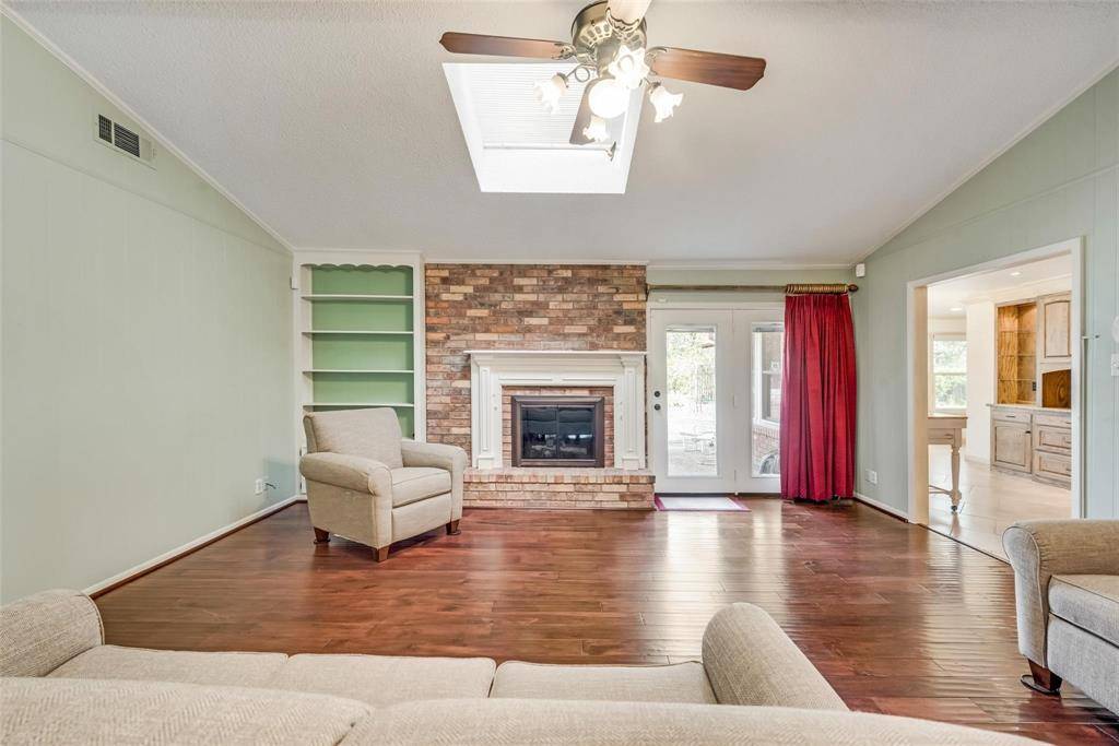 1821 Dartmouth Lane, Corsicana, TX 75110