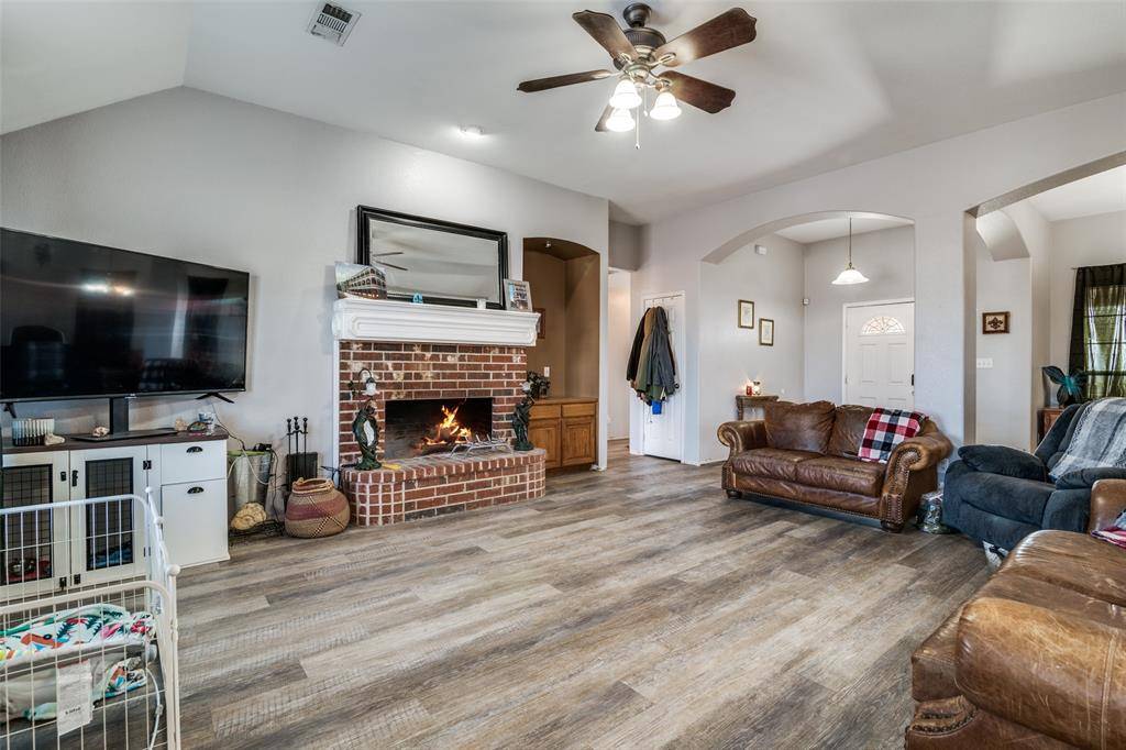 2900 County Road 643, Nevada, TX 75173