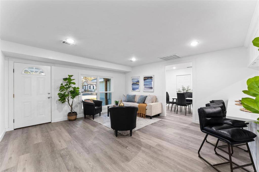 2661 Hudspeth Avenue, Dallas, TX 75216