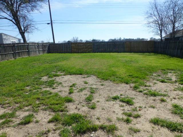 6729 Wallis Road, Lake Worth, TX 76135