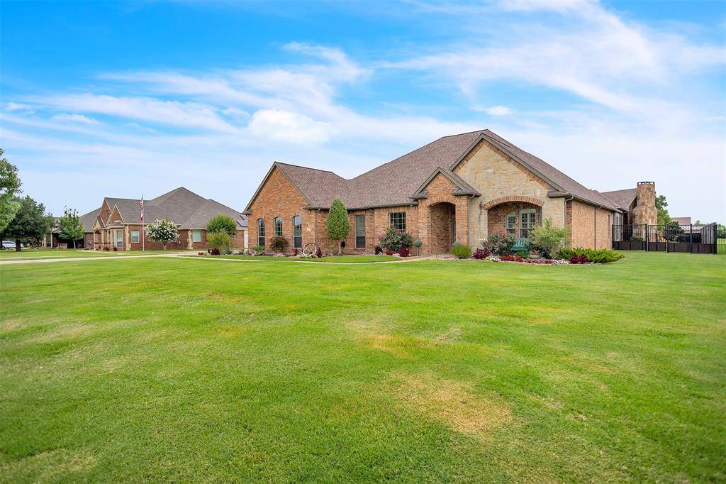 12286 N Emerald Ranch Lane, Forney, TX 75126