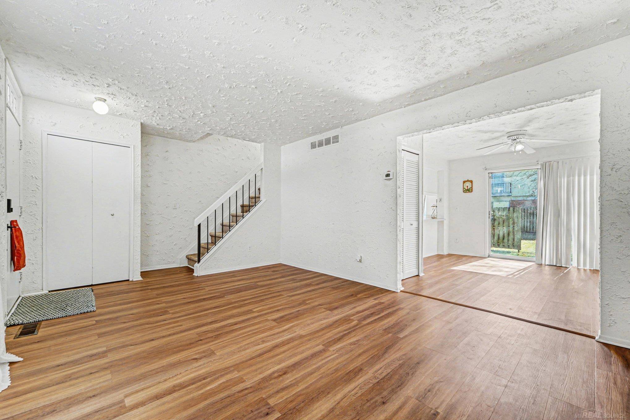 37545 Charter Oaks BLVD, Clinton Twp, MI 48036