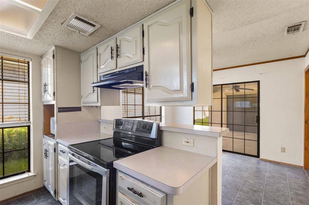 5421 Knollridge, Garland, TX 75043