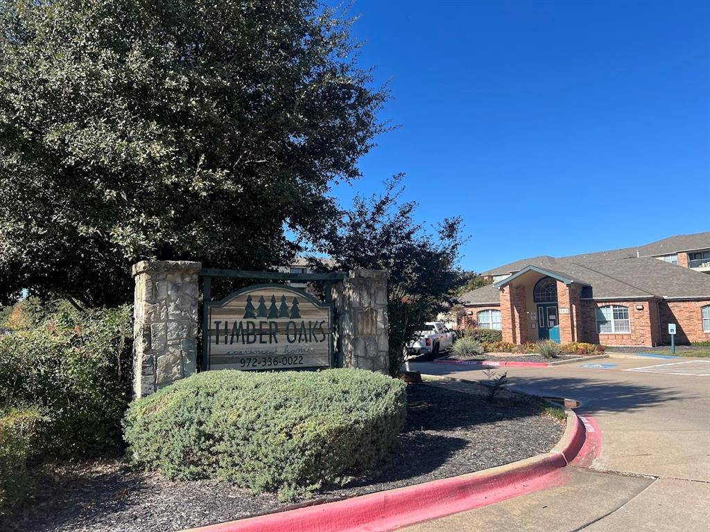 700 Timber Oaks Lane, Grand Prairie, TX 75051