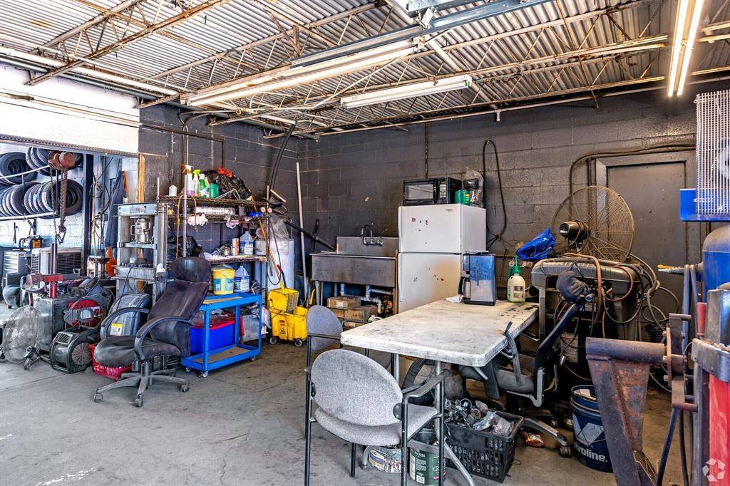 109 N Story Road, Irving, TX 75061