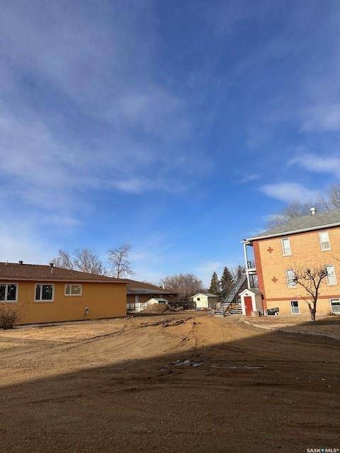 401 1st AVENUE, Ponteix, SK S0N 1Z0