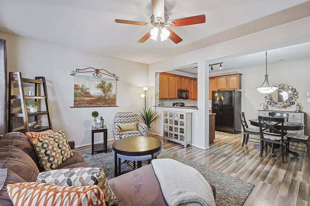 4064 Kyndra Circle, Richardson, TX 75082