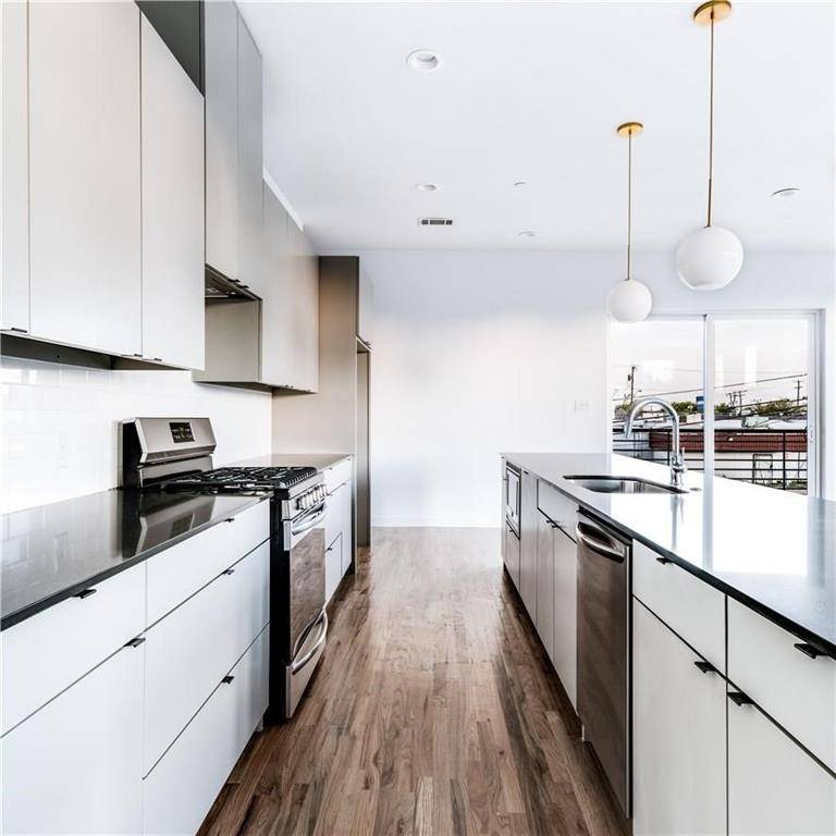 1715 Bennett Avenue #102, Dallas, TX 75206