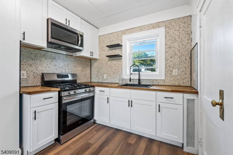 120B Little Pl, South Bound Brook Boro, NJ 08880